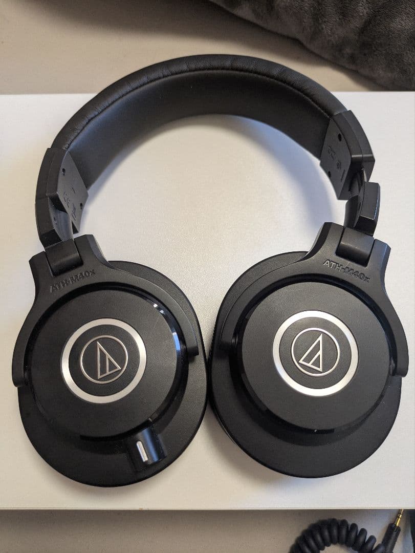 Audio-Technica ATH-M40x モニターヘッドホン ほぼ未使用 audio-technica ATH-M40x(密閉ダイナミック型モニターヘッドフォン