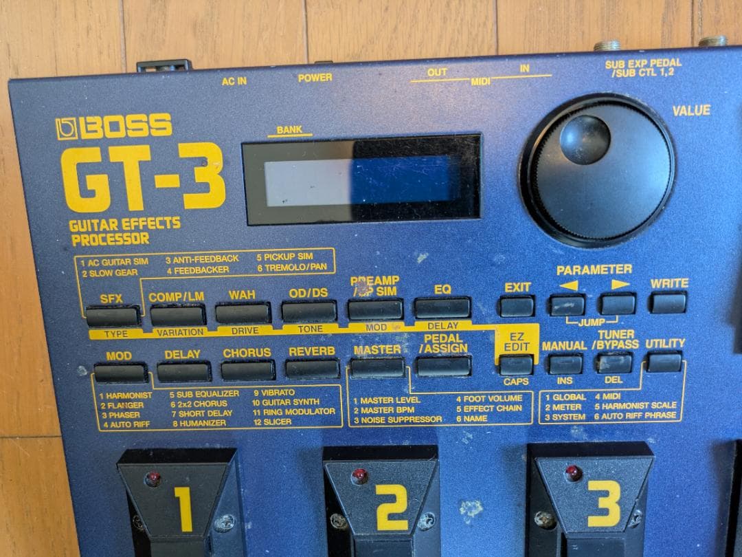 BOSS GT-3 ギターエフェクトプロセッサー