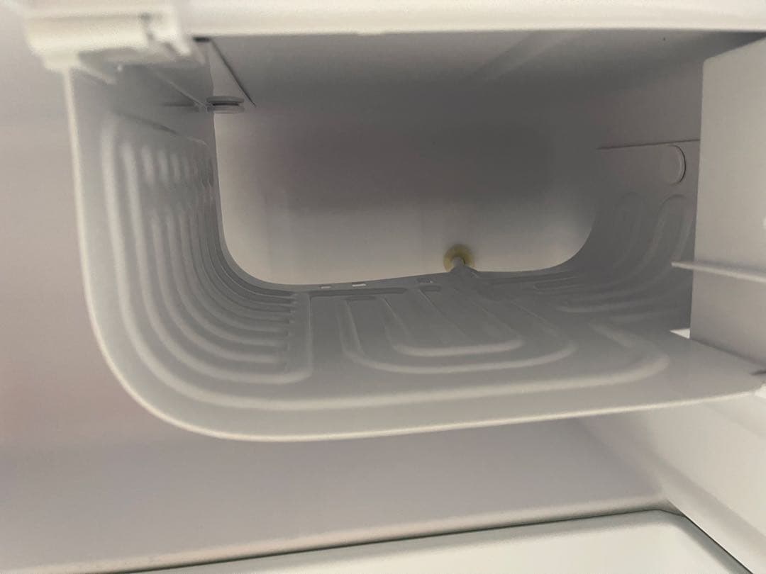 美品・冷蔵庫 2023年製46Lブラック 使用1年　PRC-B051D-B