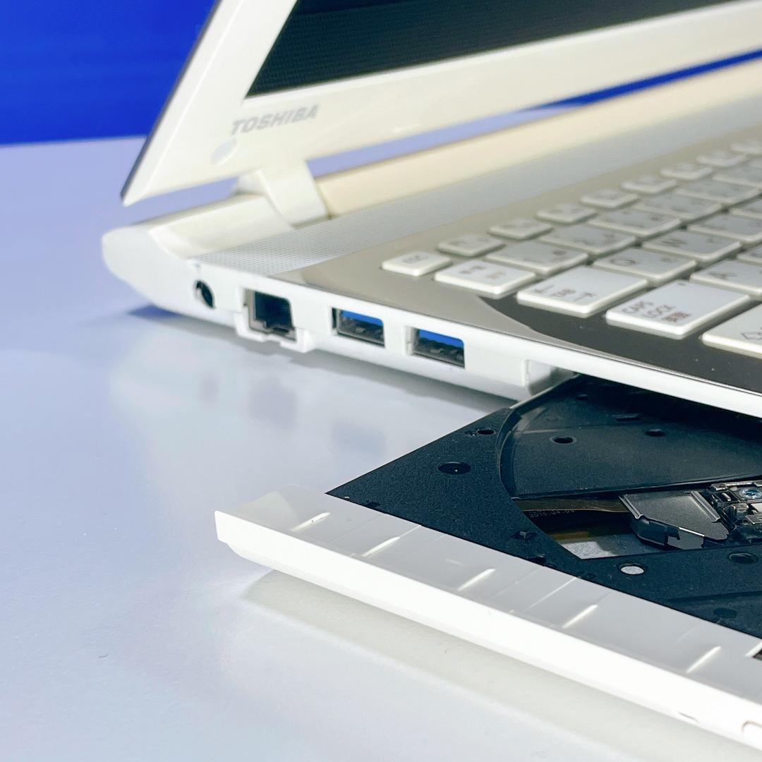 設定済✨快適SSD✨Windows11✨ゴールド✨東芝カメラ付ノートパソコン薄型