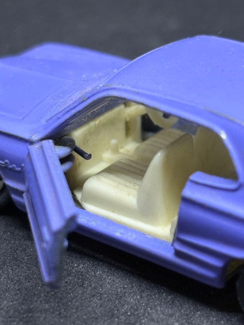 トミカ 日本製 No.21 ニッサン スカイライン HT2000GT 初期カラー