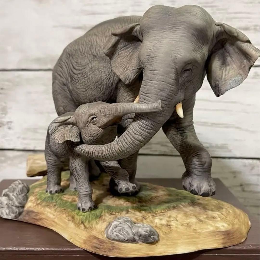 LENOX製　1985年　7大陸の野生動物シリーズ　アジア象の親子　陶器置物 LENOX製 1985年 7大陸の野生動物シリーズ アジア象の親子 陶器置物
