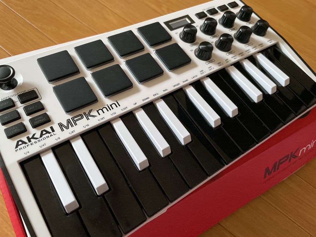AKAI MPK mini スペシャルエディションホワイト Akai Professional MPK