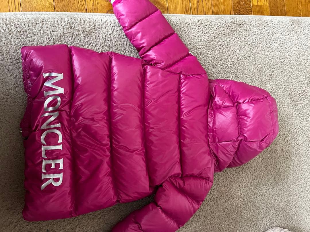 MONCLER フード付きダウンコート ピンク