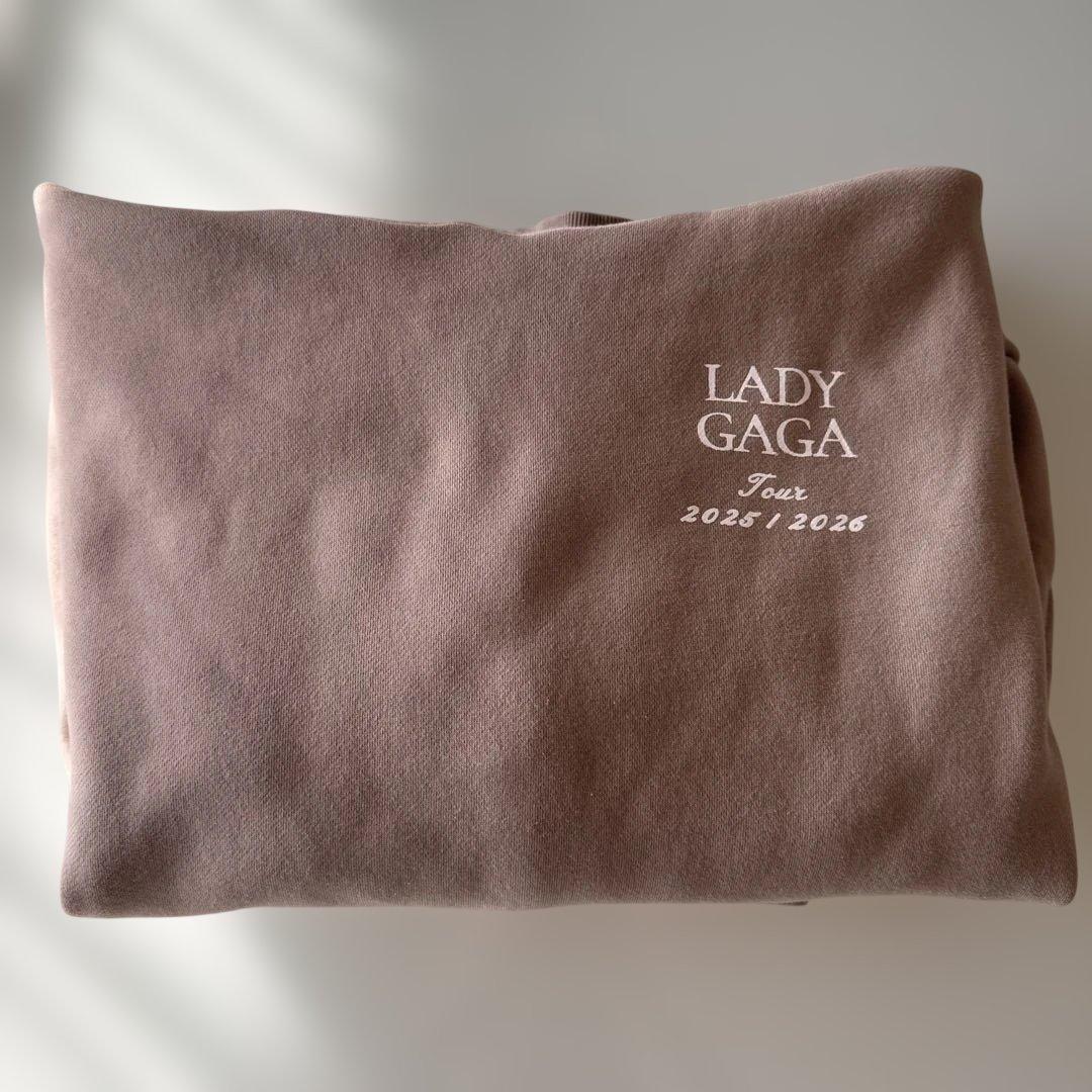 早い者勝ち』新品Lady Gaga The MAYHEM Ball 公式限定 - メルカリ