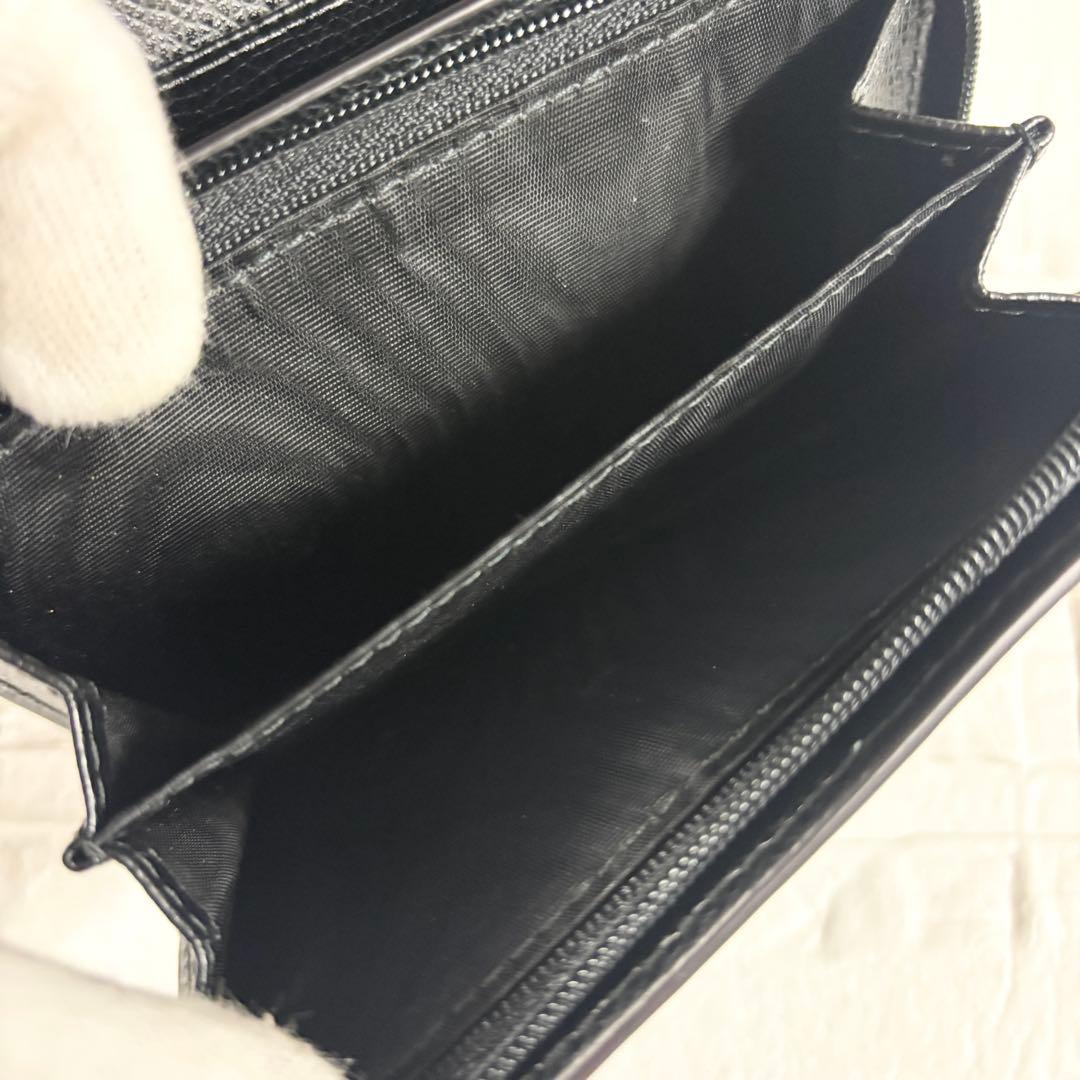 【極美品】フルラ　カメリア　コンパクト財布　M　二つ折り　ブラック