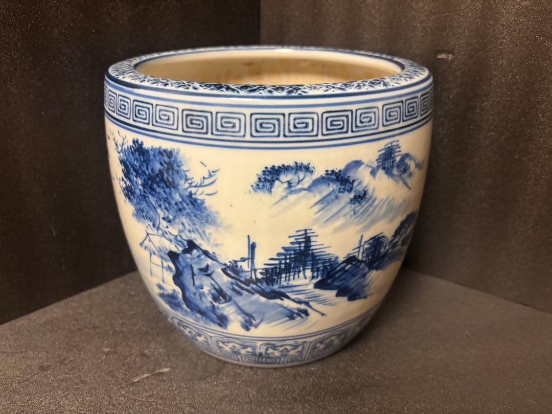 大人気 手炙り火鉢 金魚鉢 メダカ鉢 睡蓮鉢 園芸 山水 伊万里 染付 古