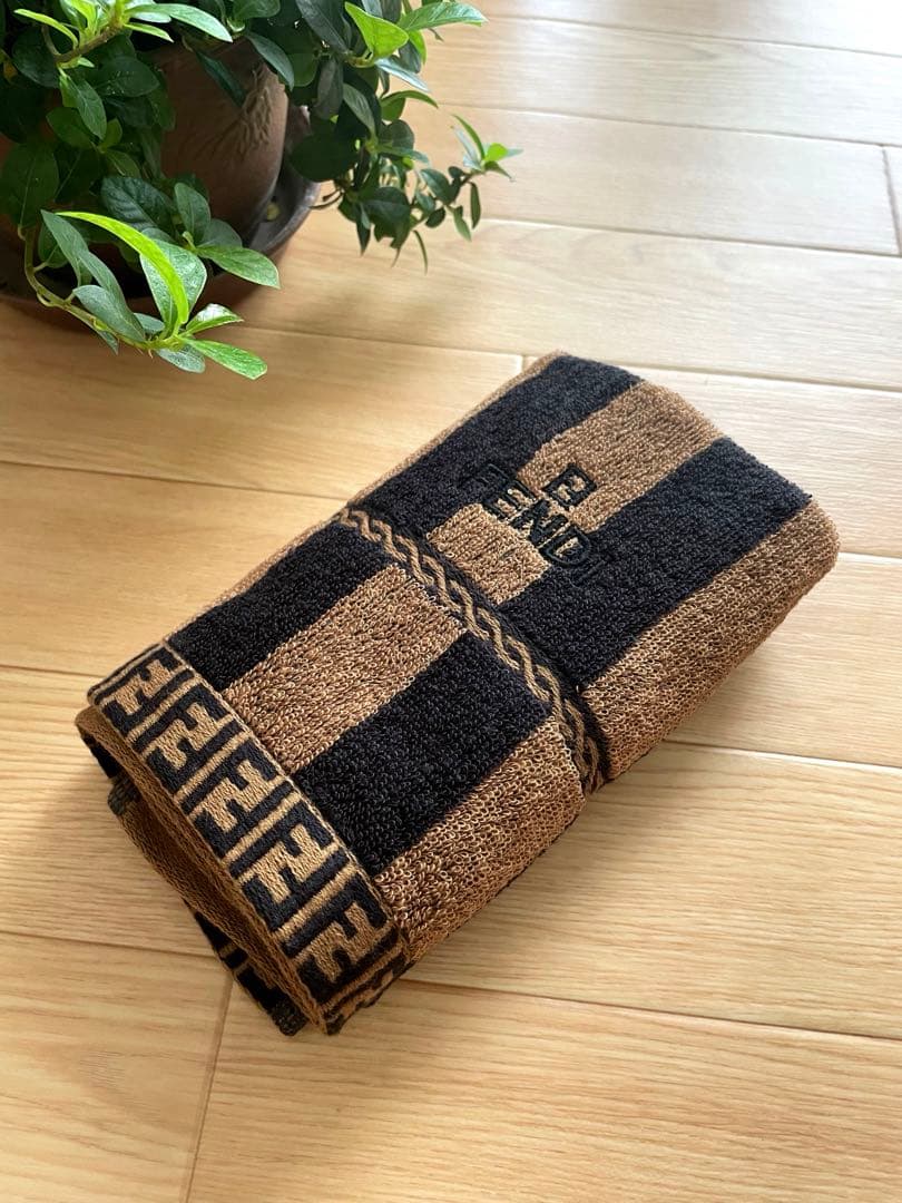FENDI フェンディ ズッカ柄 ペカン柄 フェイスタオル タオル