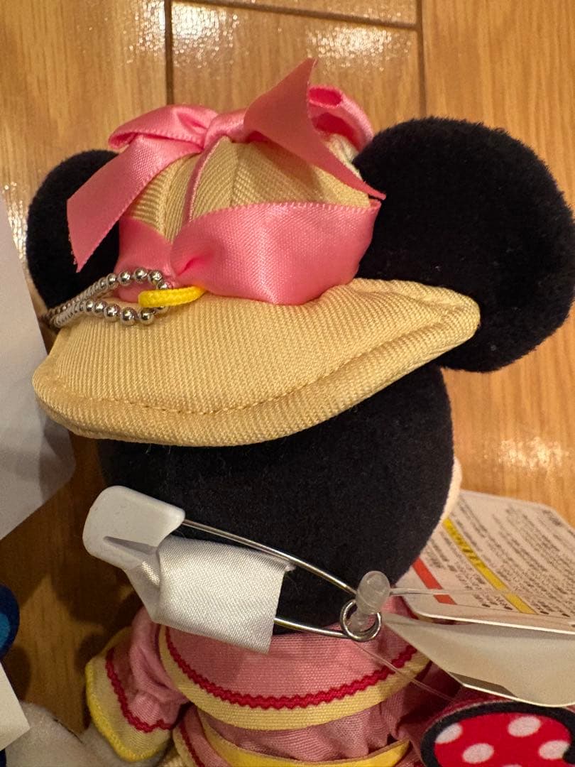 ディズニーシー　ミッキーぬいぐるみバッジ