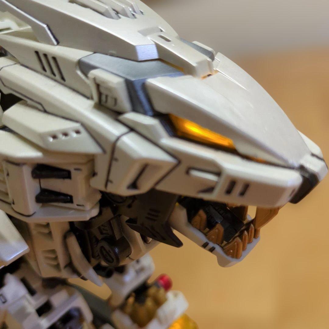 ケ*ン様 ゾイド　AZ-01 ライガーゼロ　全塗装　LED電飾改造　完成品