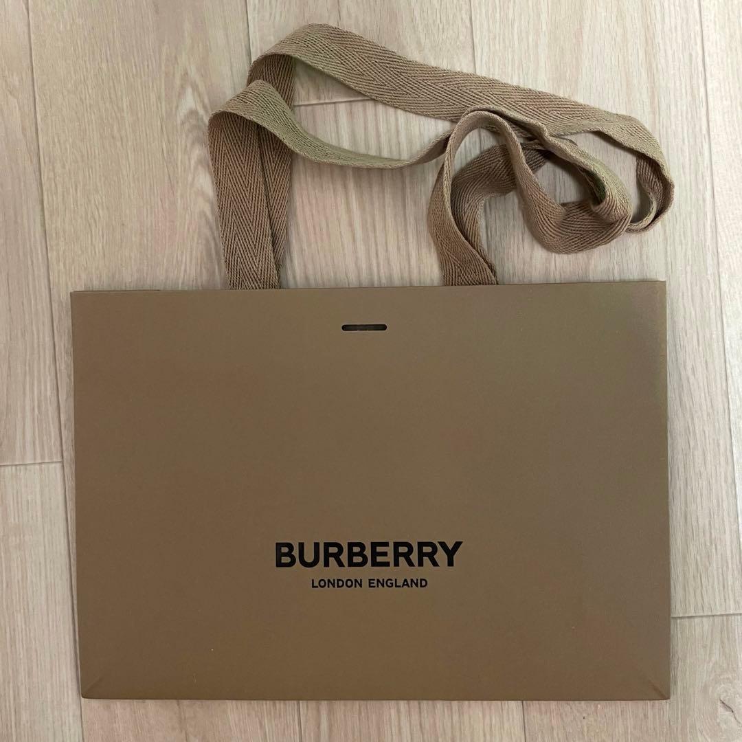 Burberry バーバリー ショッパー 紙袋 ギフト - メルカリ