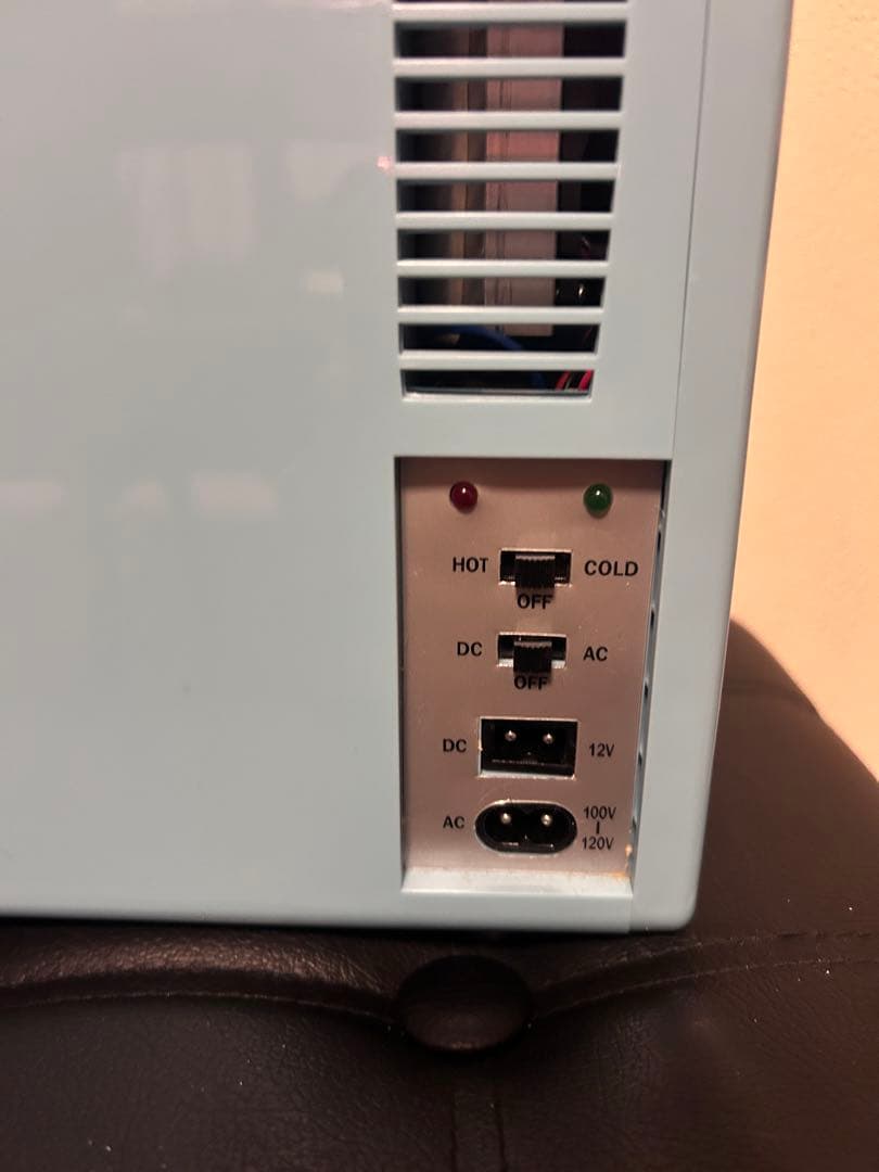 シナモロール ポータブル冷温庫 - メルカリ