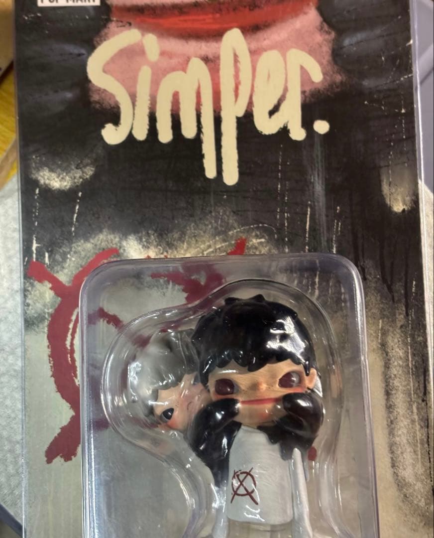 POPMART Hirono Simper フィギュア