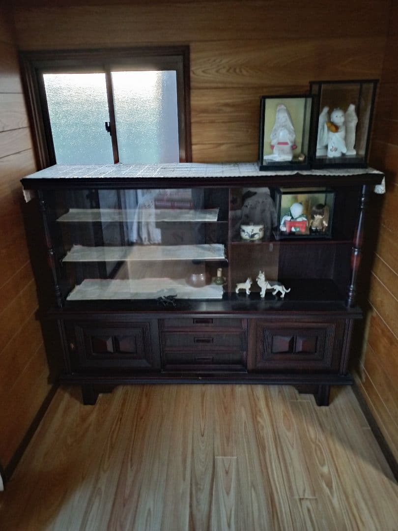 超人気！【幅90cm】キャビネット 木製 脚付き 収納棚 大容量 Brown