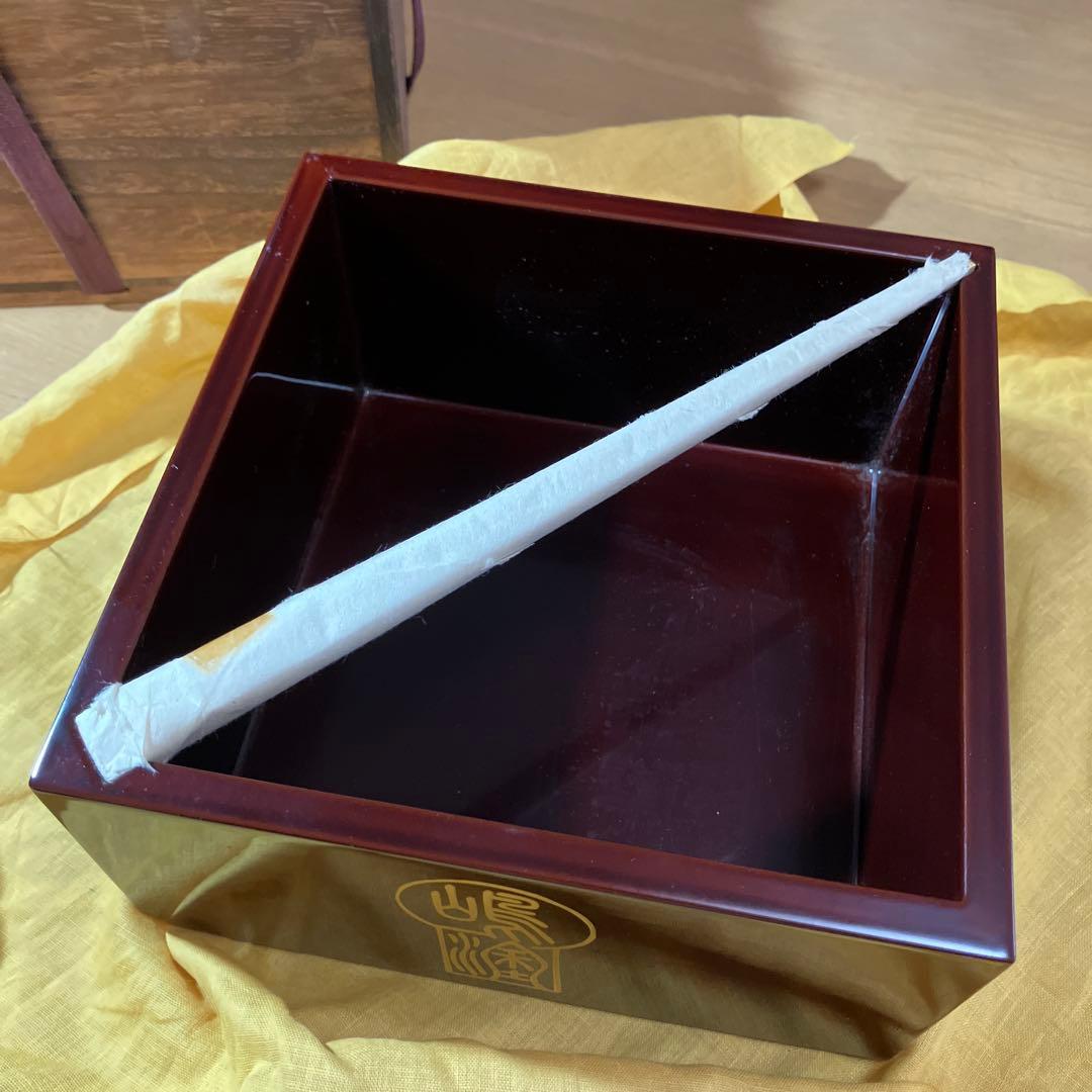 溜塗り枡形菓子器竹箸付き（輪島塗り　山崖松花堂）