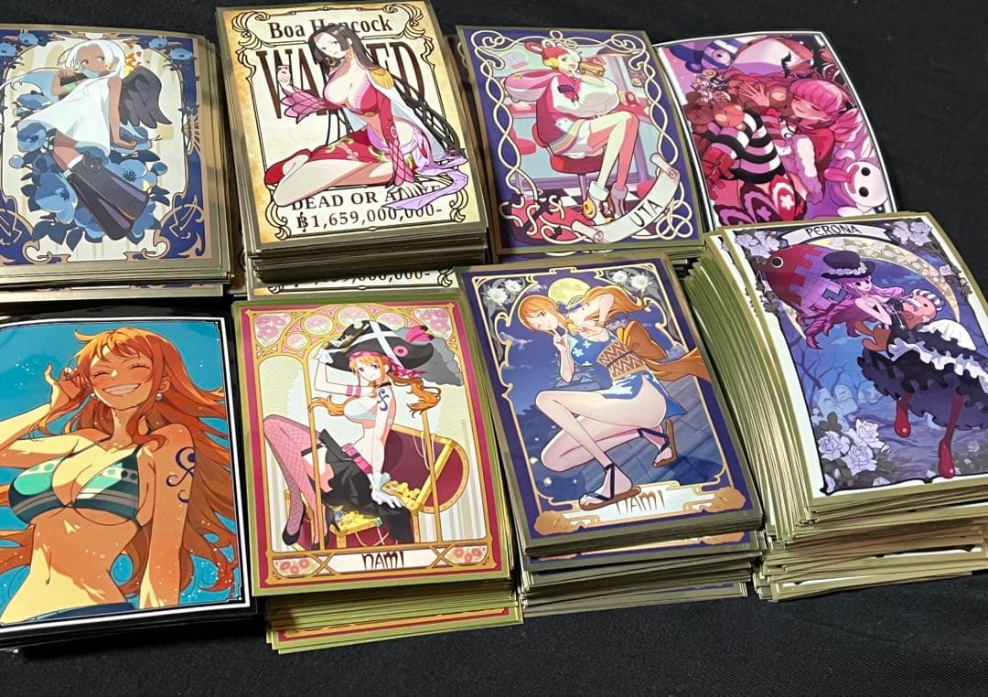 ワンピースカード　スリーブ　混沌の女神様