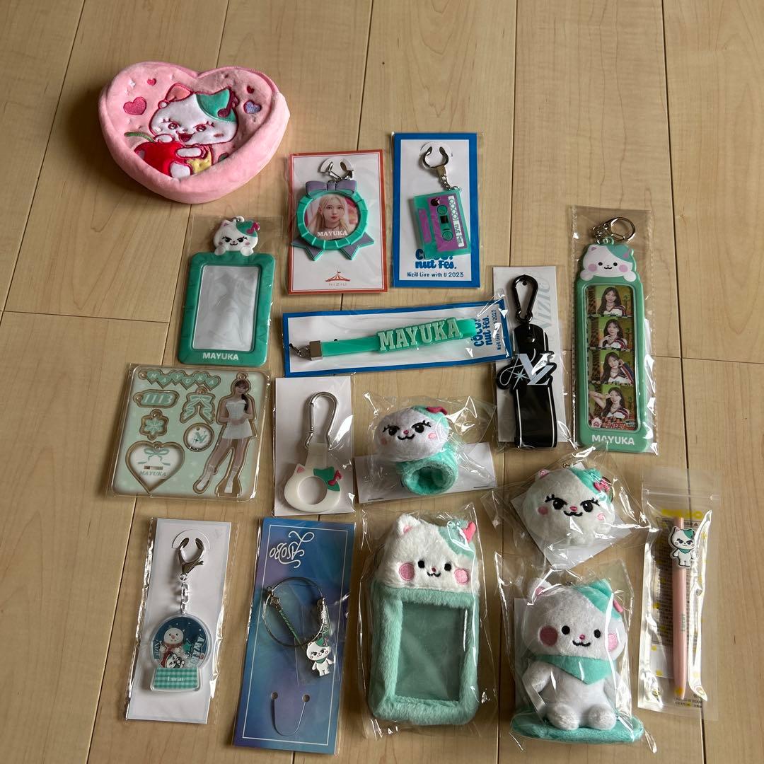 NiziU MAYUKA ルキャ　セット 新品未開封】NiziU マユカ NiZOO ルキャ グッズ13点セット - メルカリ