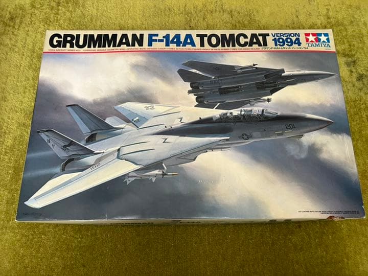 タミヤ 1/32 F-14A 本物 トムキャット プラモデル Amazon | タミヤ