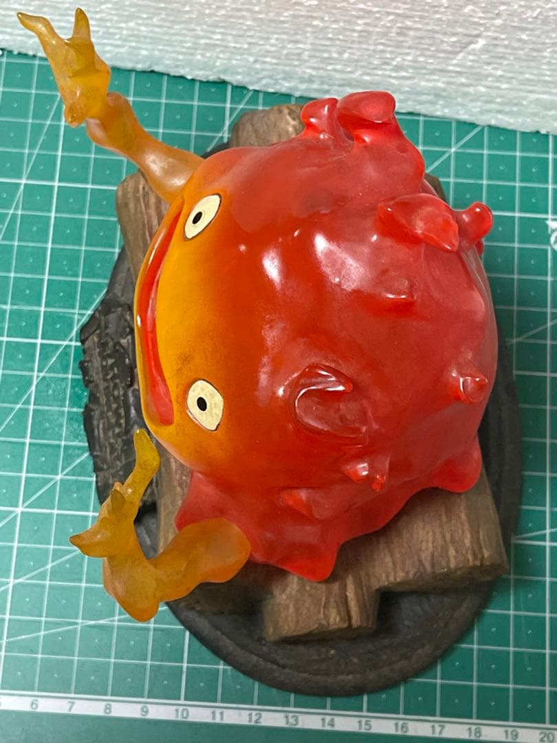 ハウルの動く城　カルシファーライトスタンド　メラメラ　ベネリック　送料無料