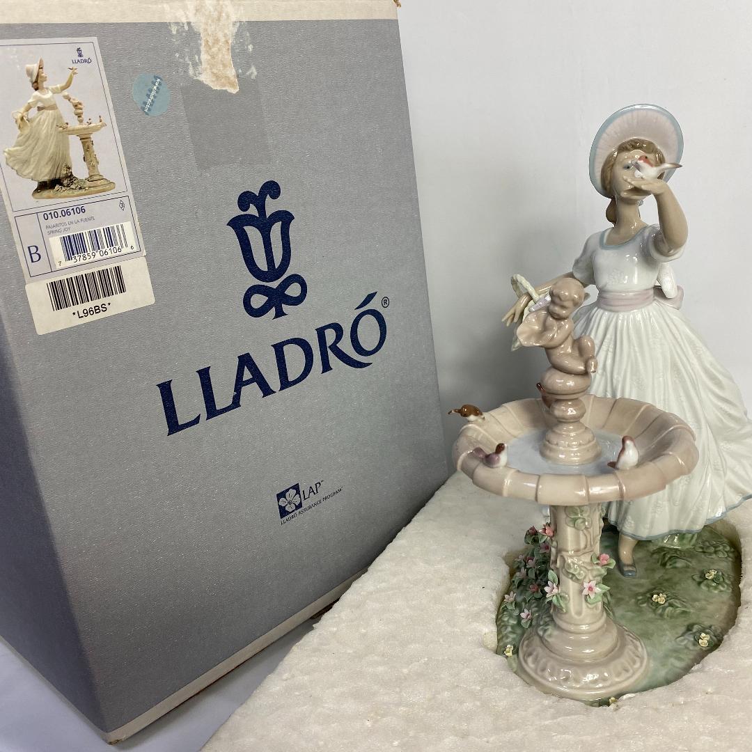 高品質 【箱付】リヤドロ リアドロ 6106 春を告げる小鳥たち 女性 噴水