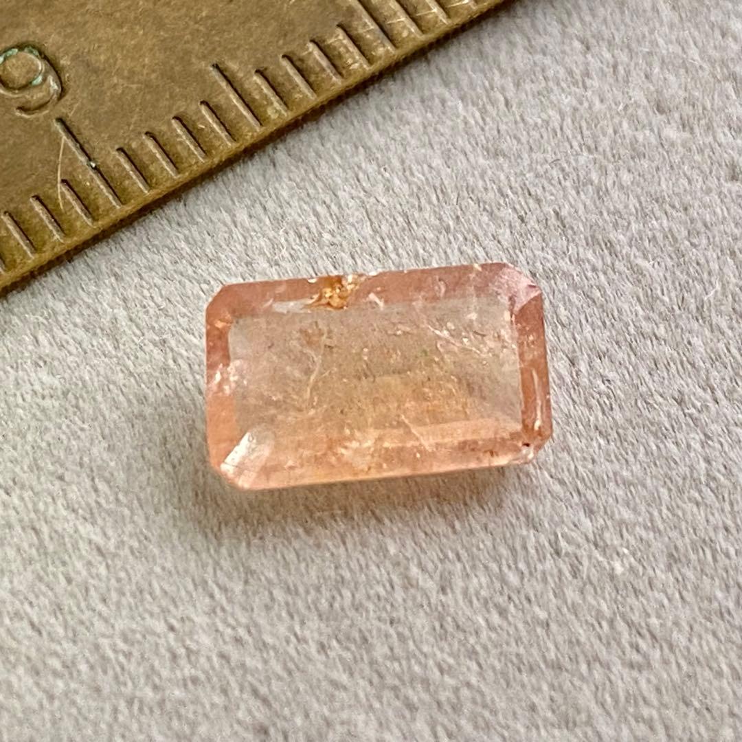 美品】イーダーオーバーシュタイン磨きのモルガナイトとブルートパーズ