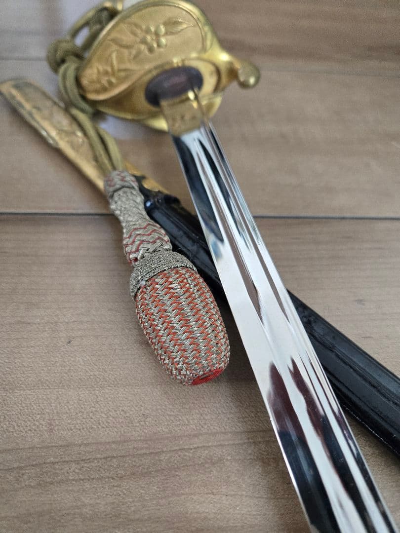 実物　日本海軍　士官用儀礼長剣(模造刀身)　刀緒付き