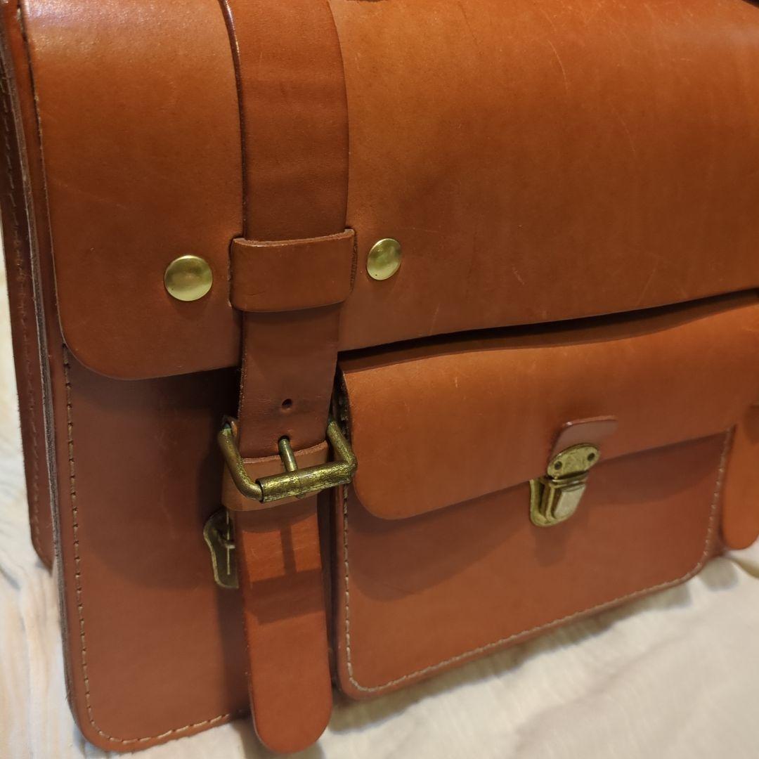 【メルカリ歳価格】HERZ サッチェルバッグ