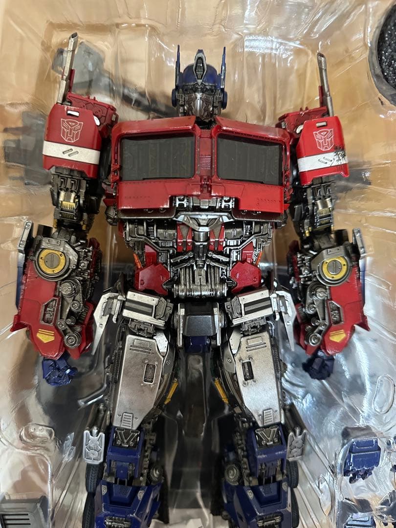 threezero DLX オプティマスプライム サイバトロン星モード