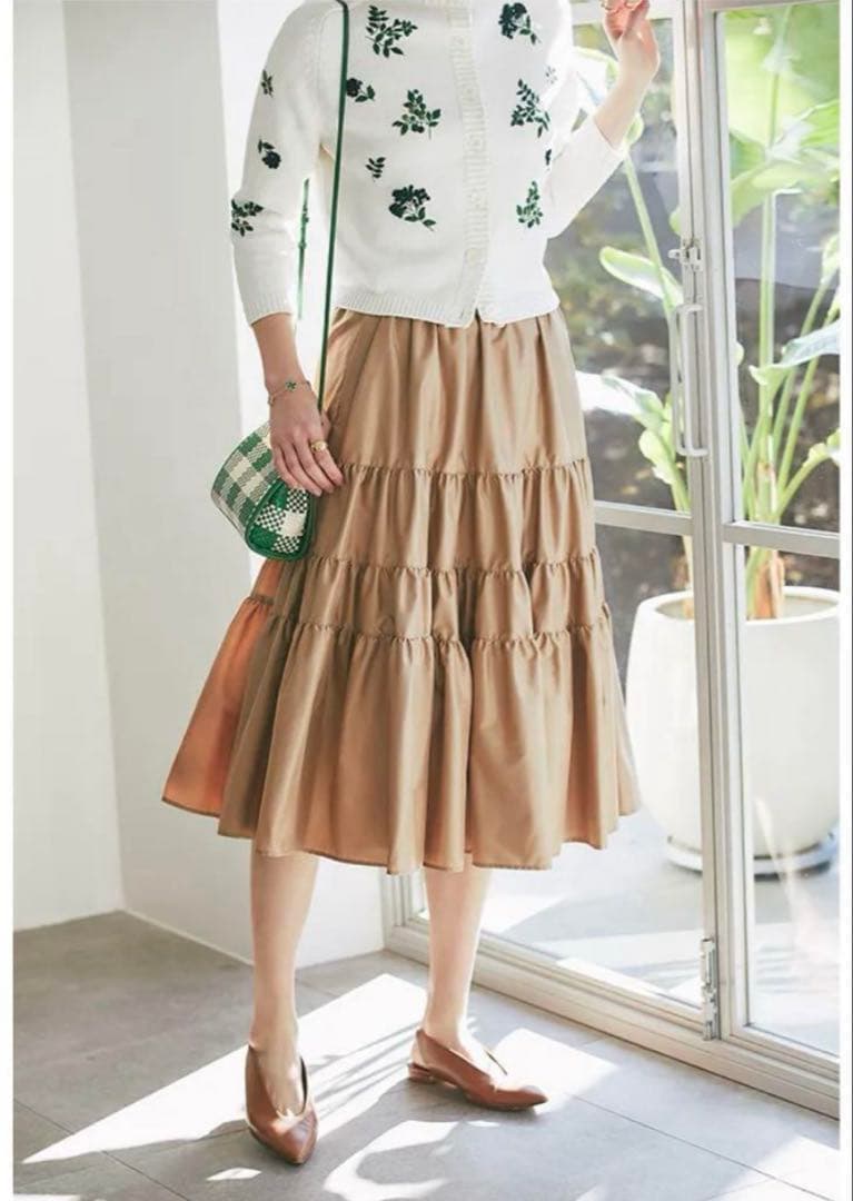 seventen セブンテン タフタティアードスカート　Mサイズ