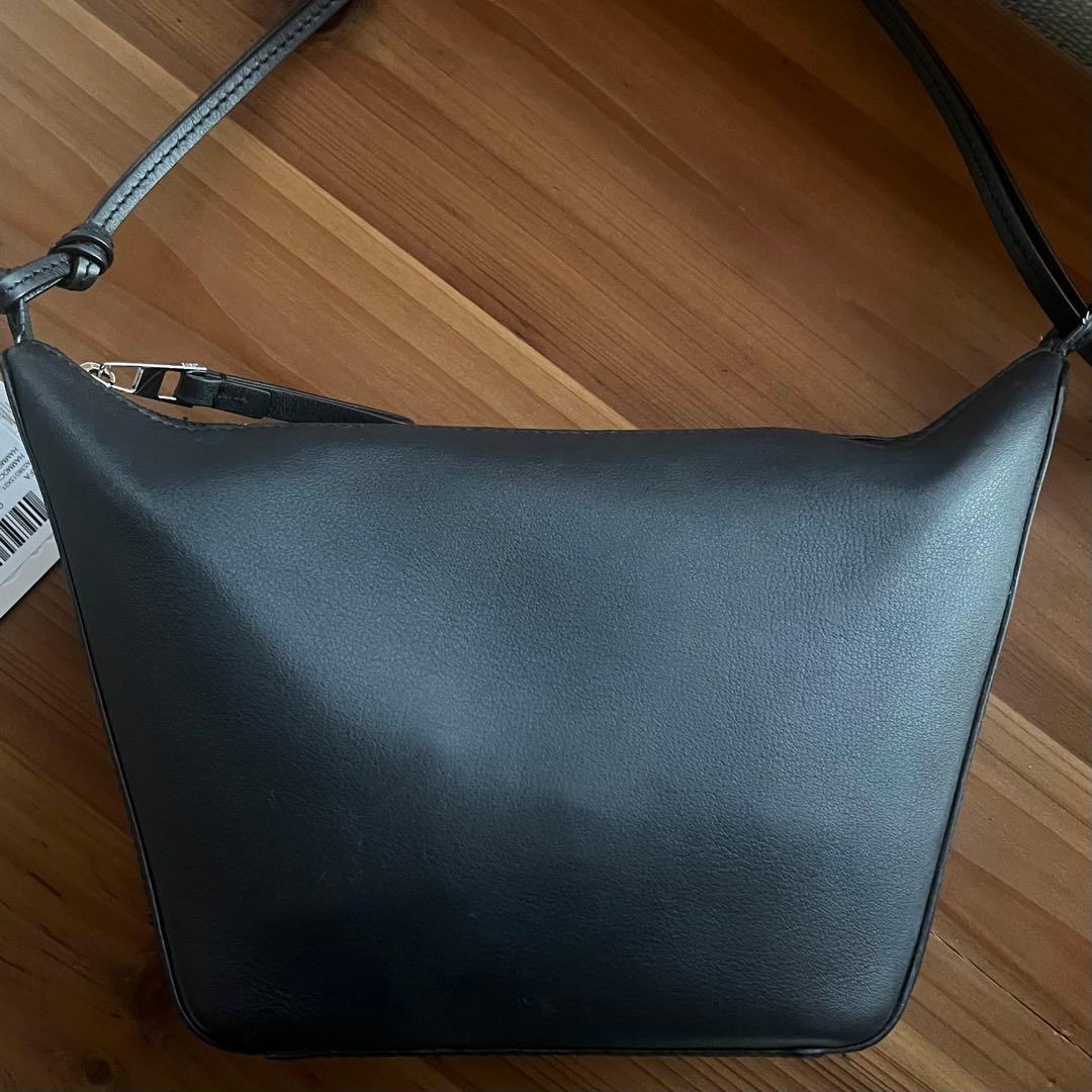 LOEWE ハンモックホーボーバッグミニブラック