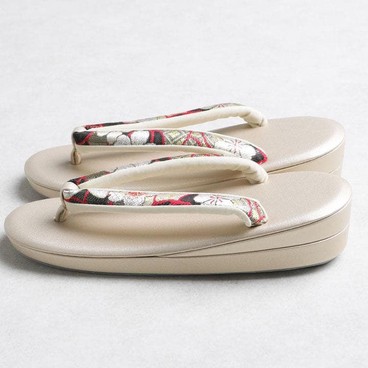 【新品】草履バッグセット　小花柄 振袖用 草履26cm(LL) 00104