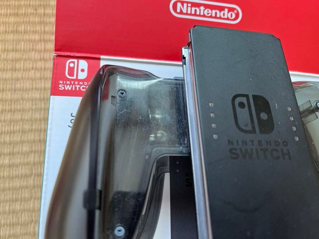 Nintendo Switch レッド本体とJoy-Conセット