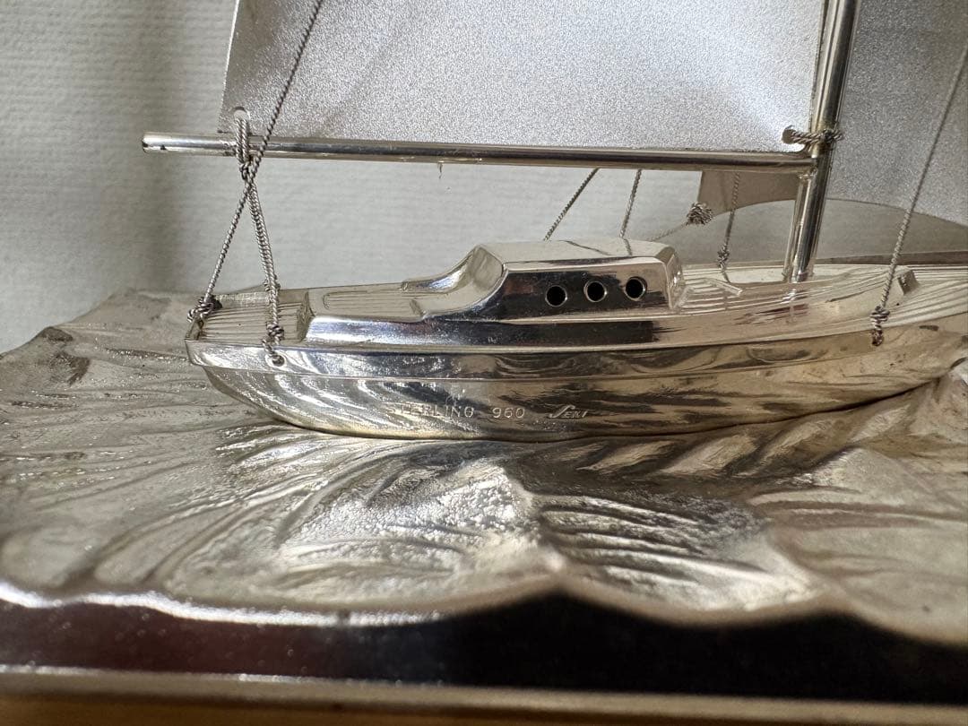 銀製ヨット(960)工芸品 ガラスケース付