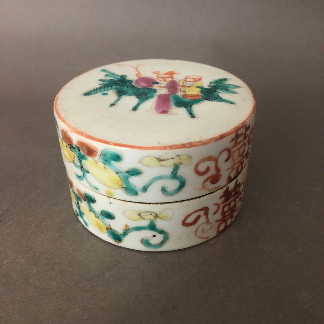 中国骨董　粉彩人物図柄　蓋物 中国骨董 粉彩人物図柄 蓋物 中国骨董 粉彩人物図柄 蓋物 2025年