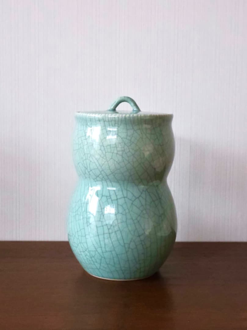 七官青磁　長水指　祥堂　茶道具　水指　箱付　Q2301 七官青磁 長水指 祥堂 茶道具 水指 箱付 Q2301