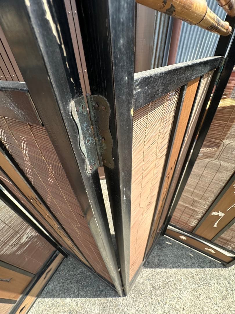 古いオシャレな衝立です。4つ折り 高さ120㌢4枚幅160㌢（40㌢/1枚）