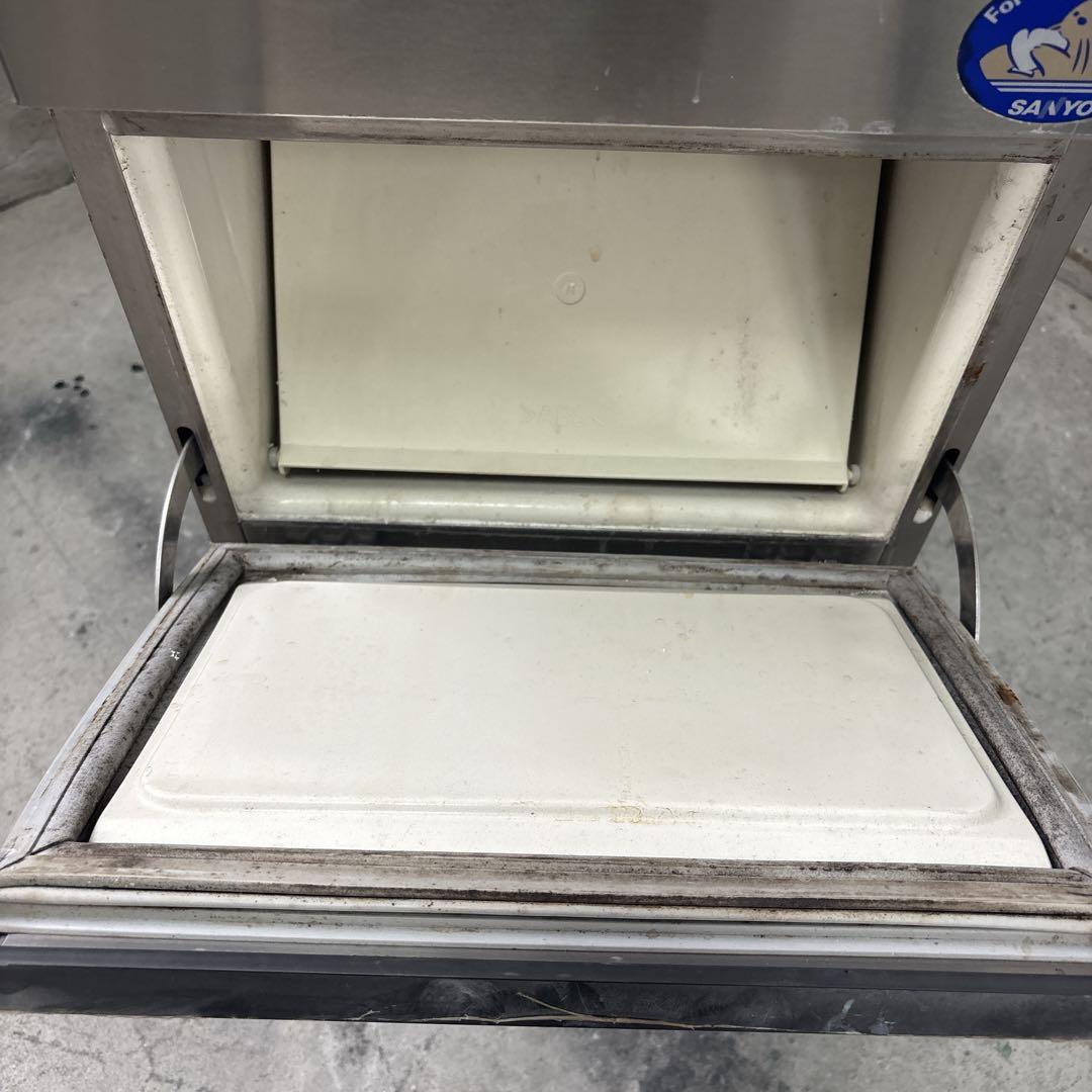 サンヨー 業務用製氷機 SIM-S28A ジャンク 部品取り