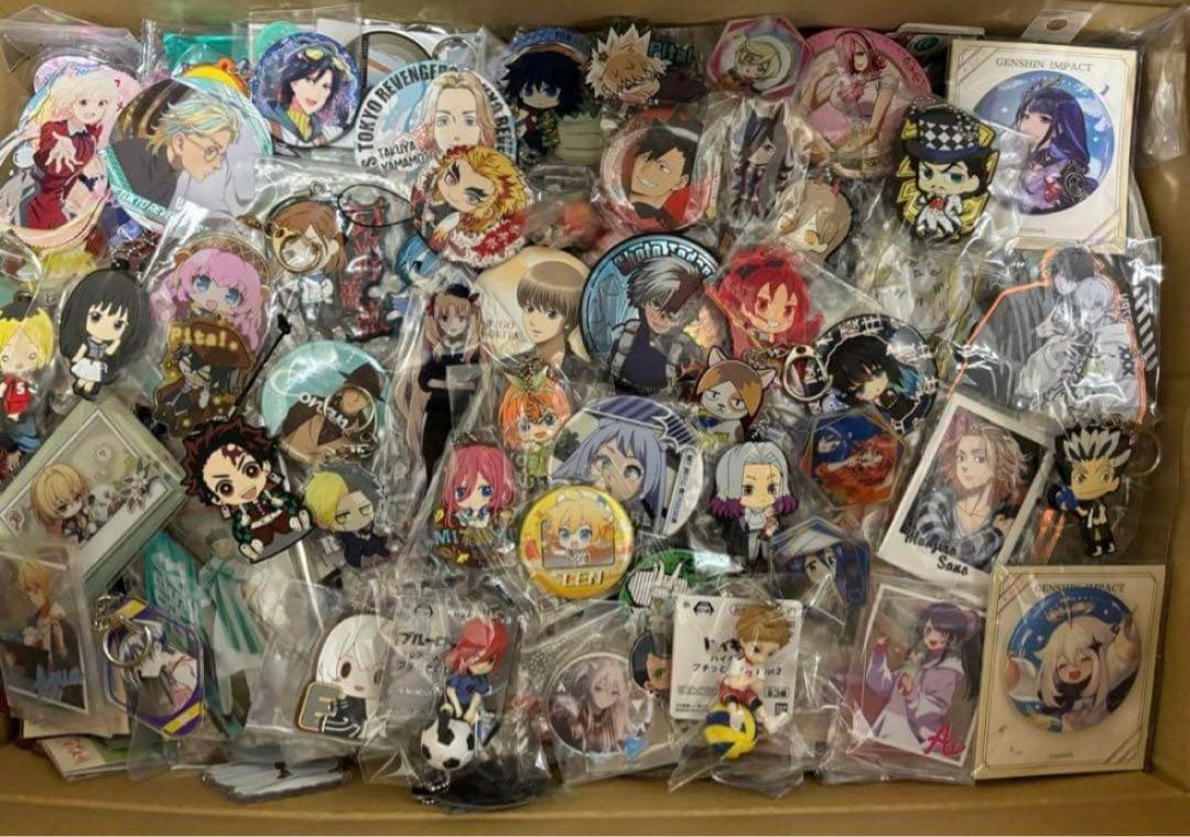 アニメ キャラクターグッズ 大量 缶バッジ アクリルスタンド まとめ売り