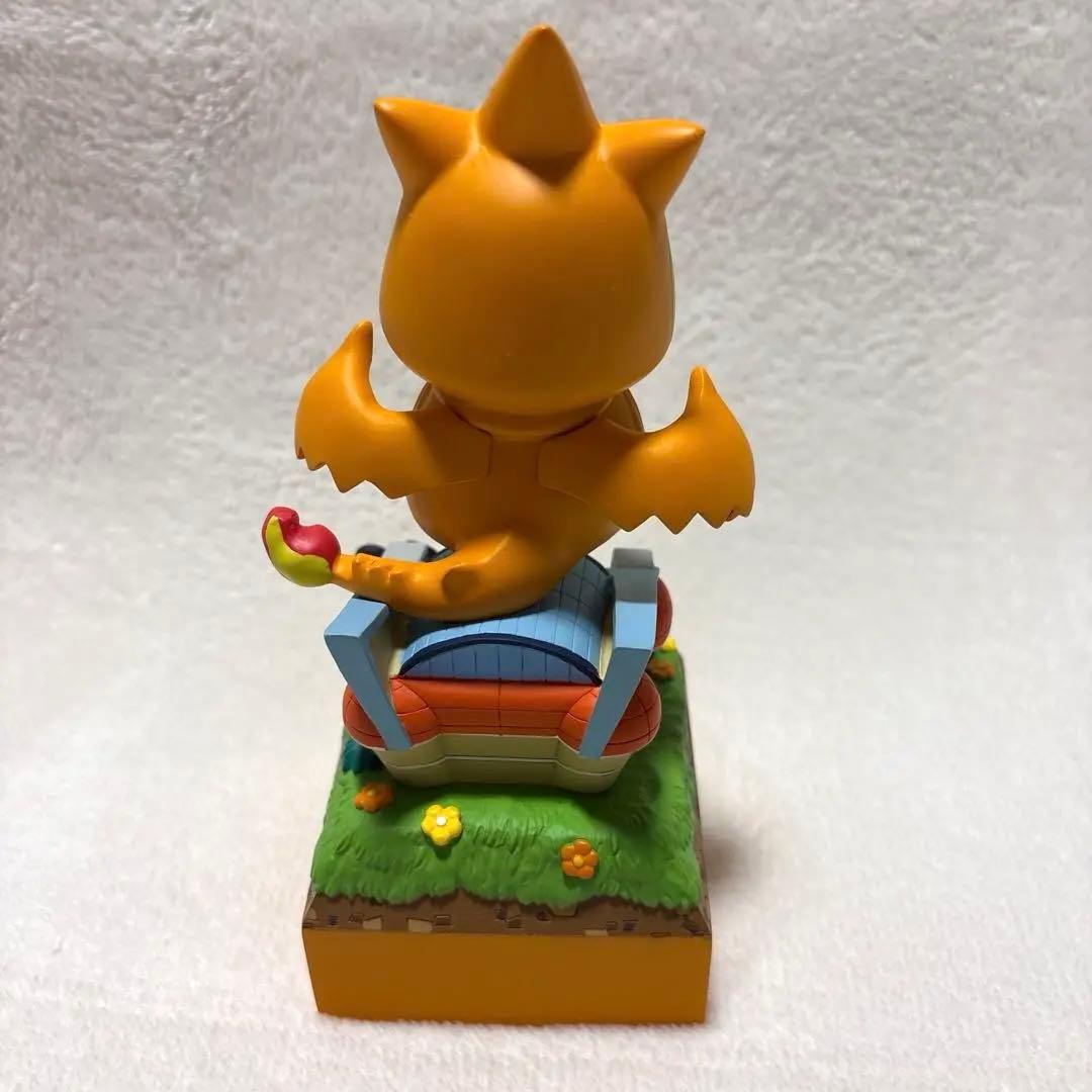 ポケモンセンター限定　メガトウキョー　オルゴール　ポンチョを着たピカチュウ