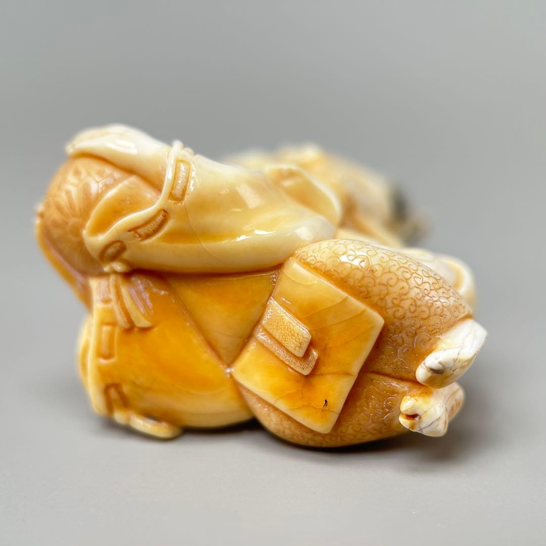 子供と老人極上 根付 天然素材アンティーク骨董 飾り物古美術置物細密細工