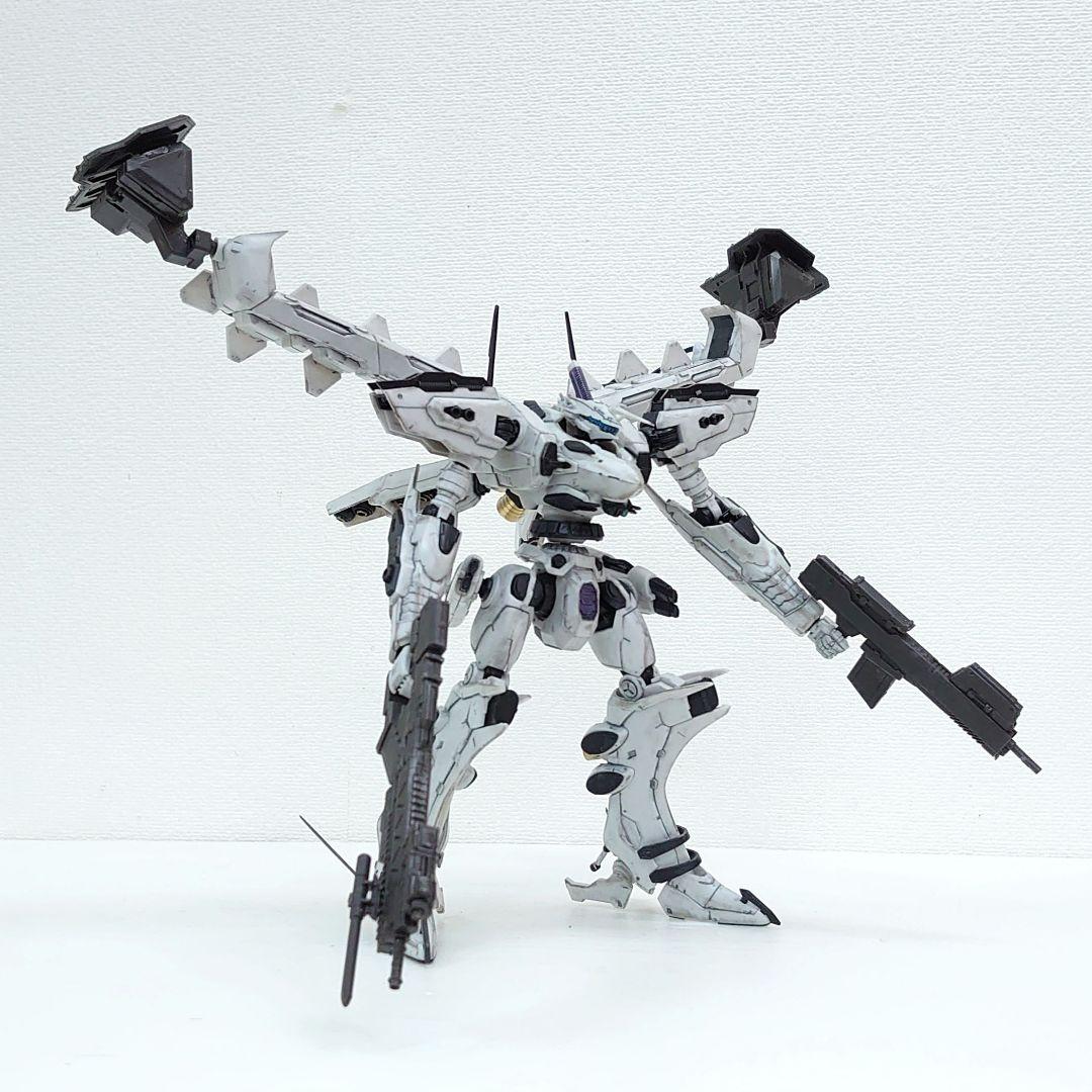 コトブキヤ アーマードコア　ラインアークホワイトグリント　プラモデル 完成