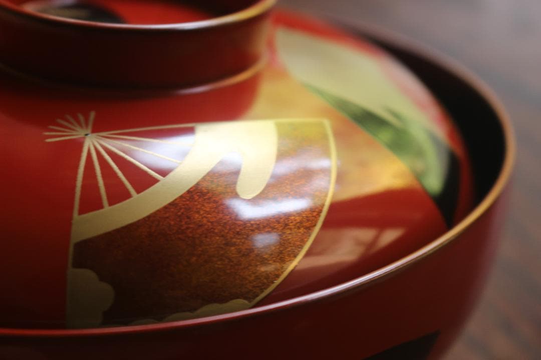 デッドストック！上質朱漆に優美な扇面蒔絵の映える煮物椀2点（検輪島塗雑煮椀