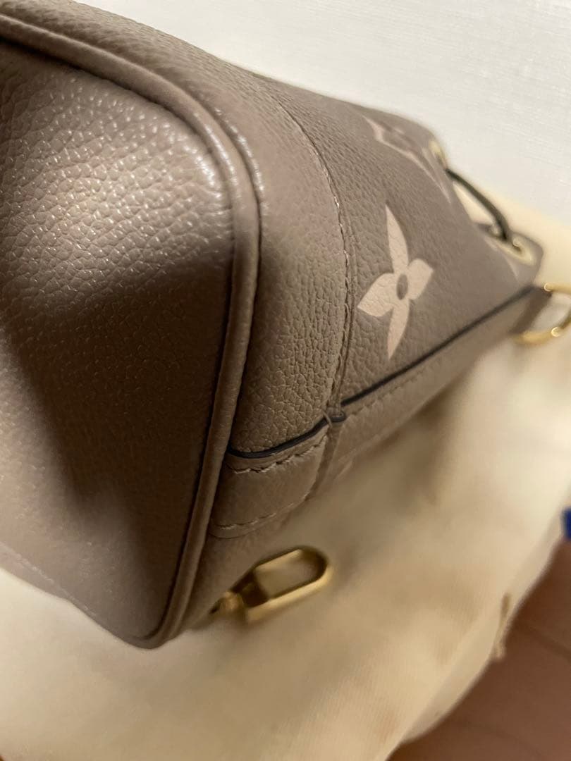 未使用　ルイヴィトン　モノグラム　アンプラント　バイカラー　ナノ　ノエ