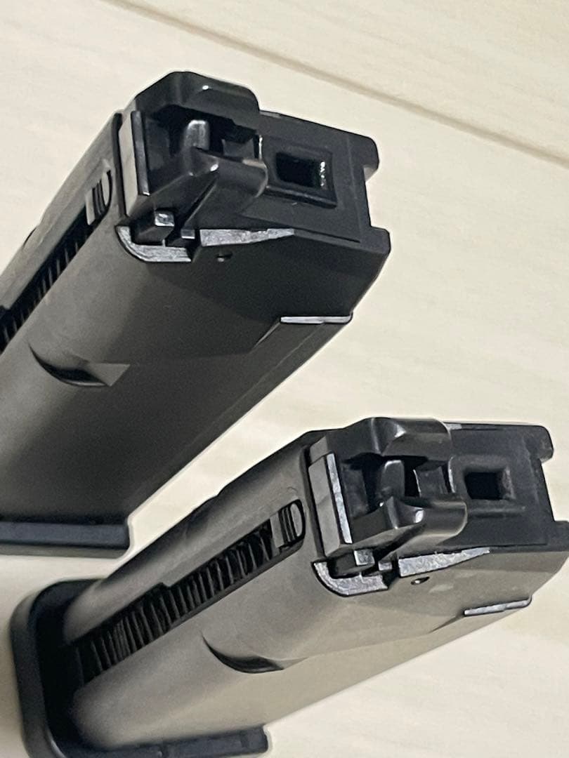 本体極美品‼︎ 東京マルイGLOCK 19 Gen3　予備マガジン付き