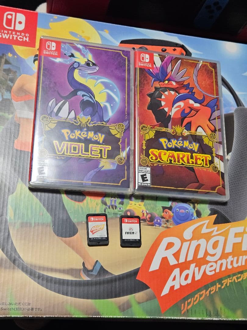 Nintendo Switch 本体 + ソフト/コントローラー /アクセサリー