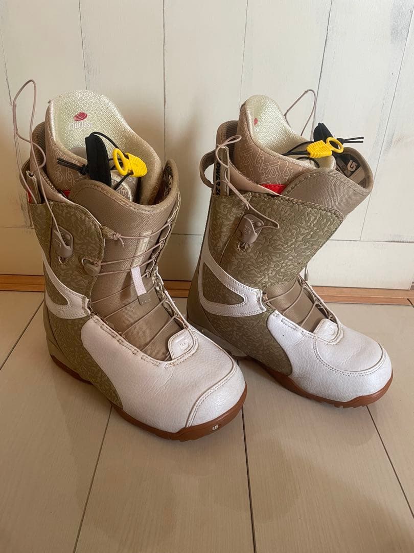 バートン アイオン アイオン スピードレーシングシステム　25.5インナー付き