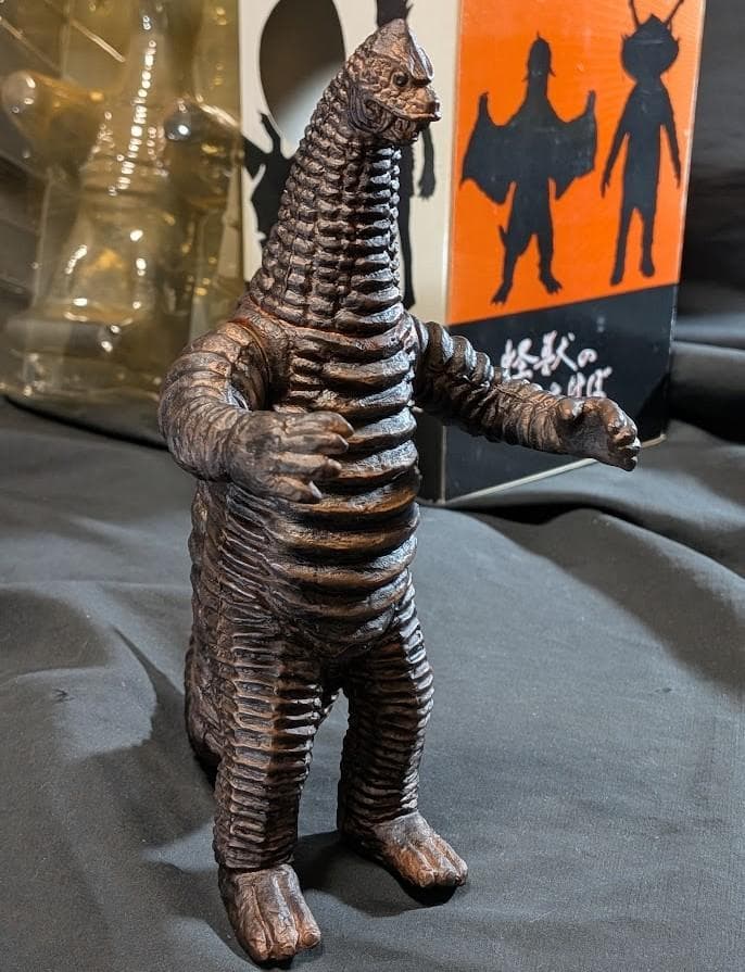 幻のレッドキング（「怪獣のあけぼの」特典フィギュア）赤銅色バージョン