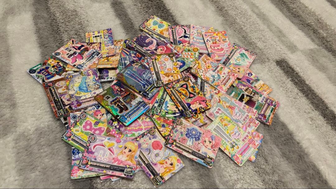 アイカツカードまとめ売り 初期 99枚セット+ケース付き アイカツカード まとめ売り セット アイカツカードまとめ売り