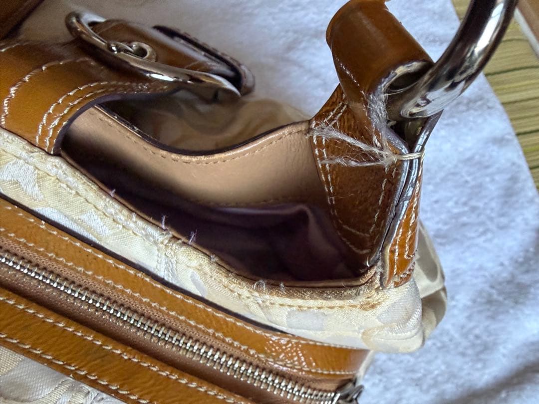 COACH アイボリー/ブラウン ショルダーバッグ真品保証