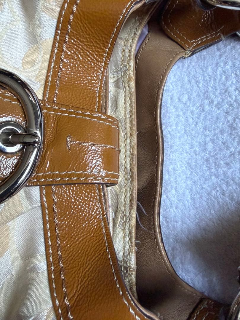 COACH アイボリー/ブラウン ショルダーバッグ真品保証